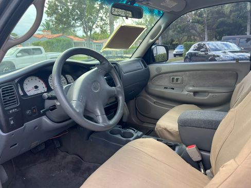 Used 2003 Toyota Tacoma PreRunner image 5