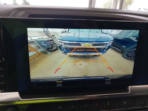 Used 2023 Chevrolet Silverado 1500 LT image 8