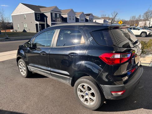 Used 2019 Ford EcoSport SE image 4