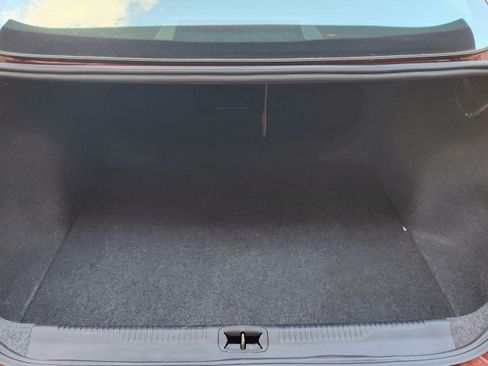 Used 2015 Chrysler 200 C w/ Navigation & Sound Group I image 31