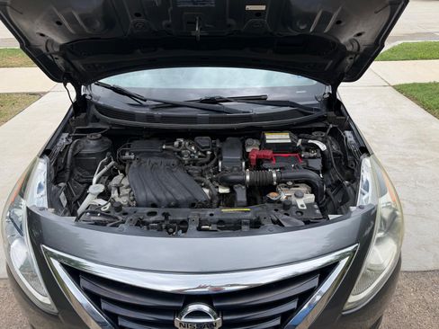 Used 2016 Nissan Versa SV FWD image 13