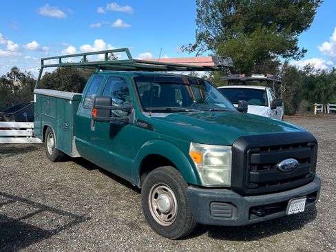 Used 2012 Ford F250 XL w/ PWR Equipment Group image 1