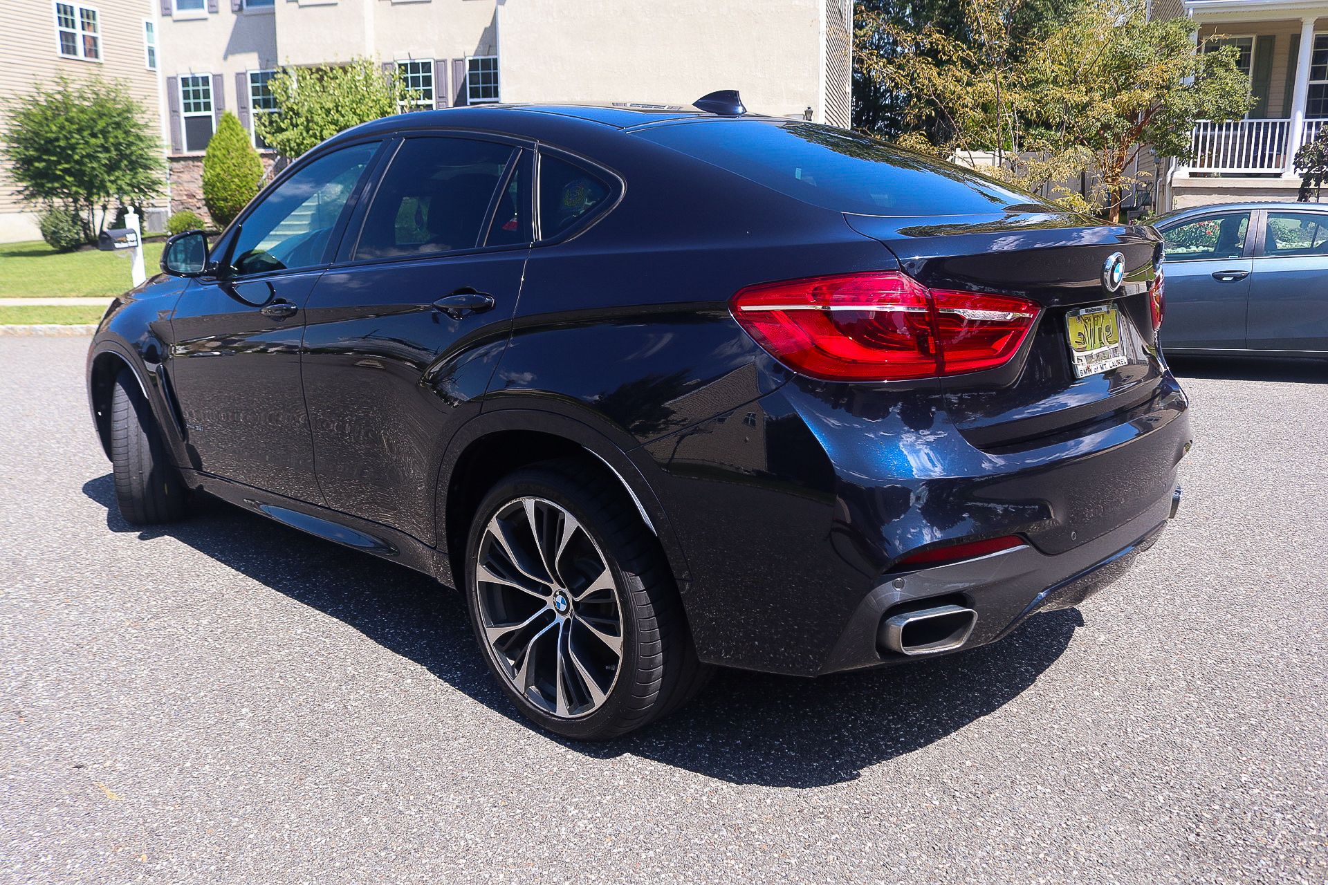 Used 2018 BMW X6 xDrive35i w/ M Sport Package AWD/4WD image 22