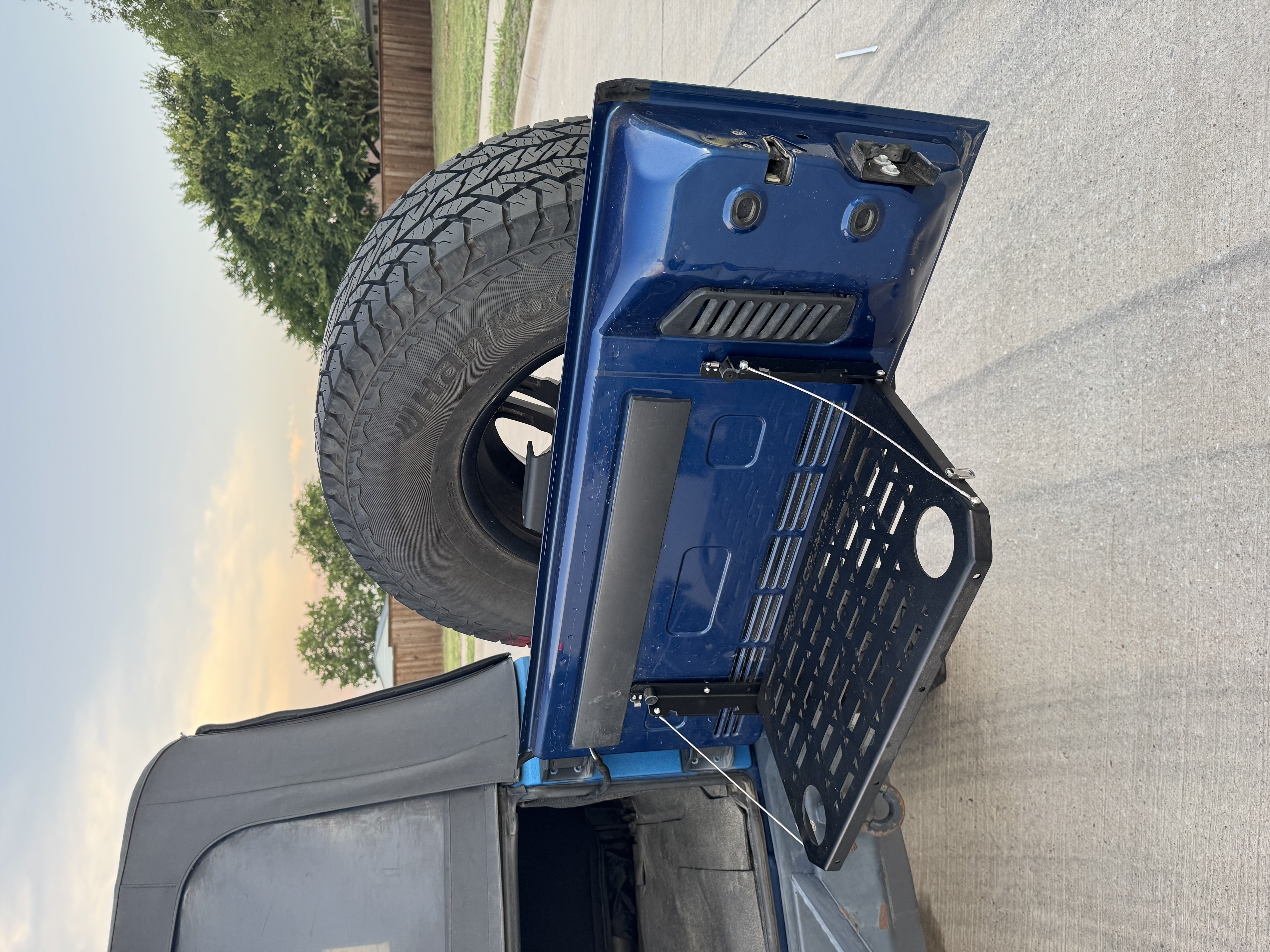 Used 2010 Jeep Wrangler Unlimited Sport image 11