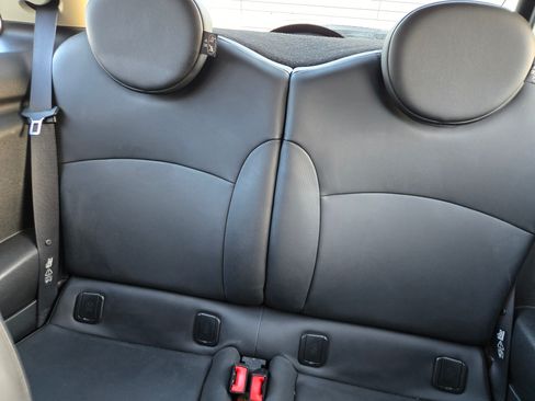 Used 2011 MINI Cooper S image 6