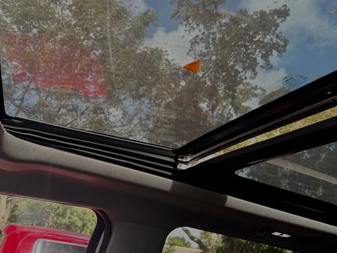 Used 2017 Ford F250 Lariat w/ Lariat Ultimate Package image 14