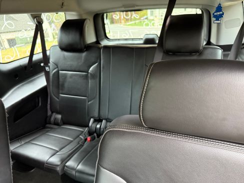 Used 2016 GMC Yukon XL Denali w/ Open Road Package image 9