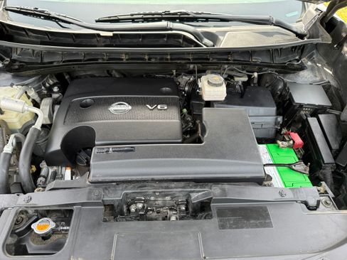 Used 2015 Nissan Murano Platinum w/ Platinum Technology Package FWD image 25