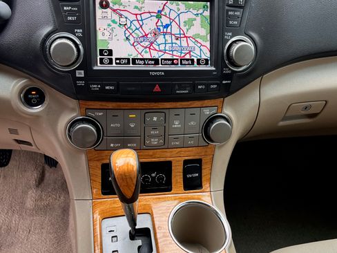 Used 2009 Toyota Highlander Limited image 14