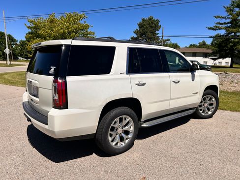 Used 2015 GMC Yukon SLT w/ Open Road Package AWD/4WD image 4