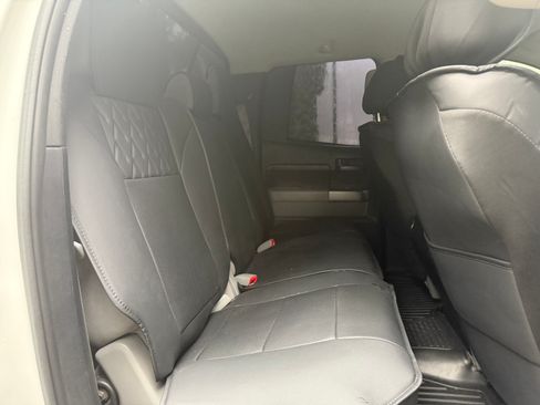 Used 2010 Toyota Tundra 4x4 Double Cab image 6