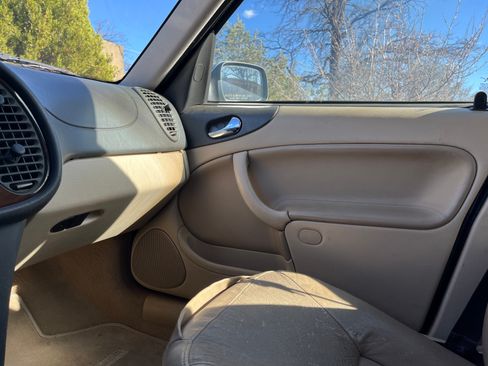 Used 2002 Saab 9-3 SE image 9