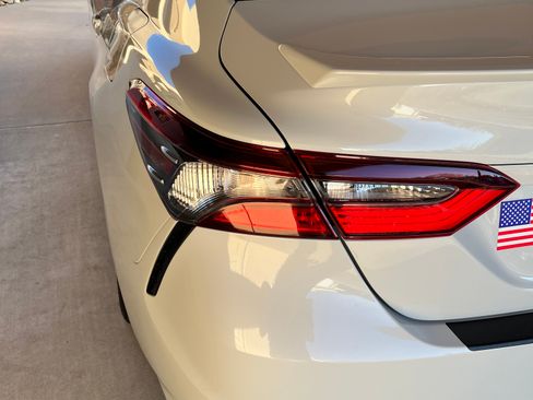 Used 2022 Toyota Camry SE w/ Audio Upgrade Package image 8