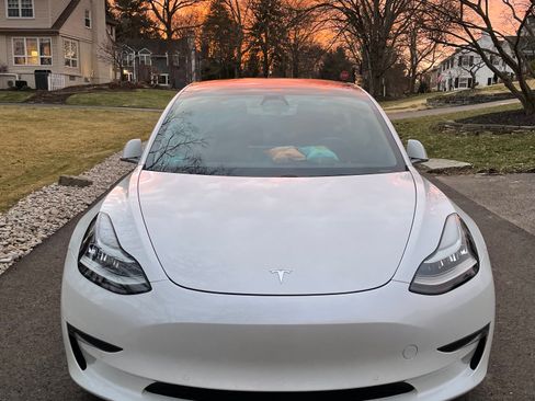 Used 2018 Tesla Model 3 Long Range image 5