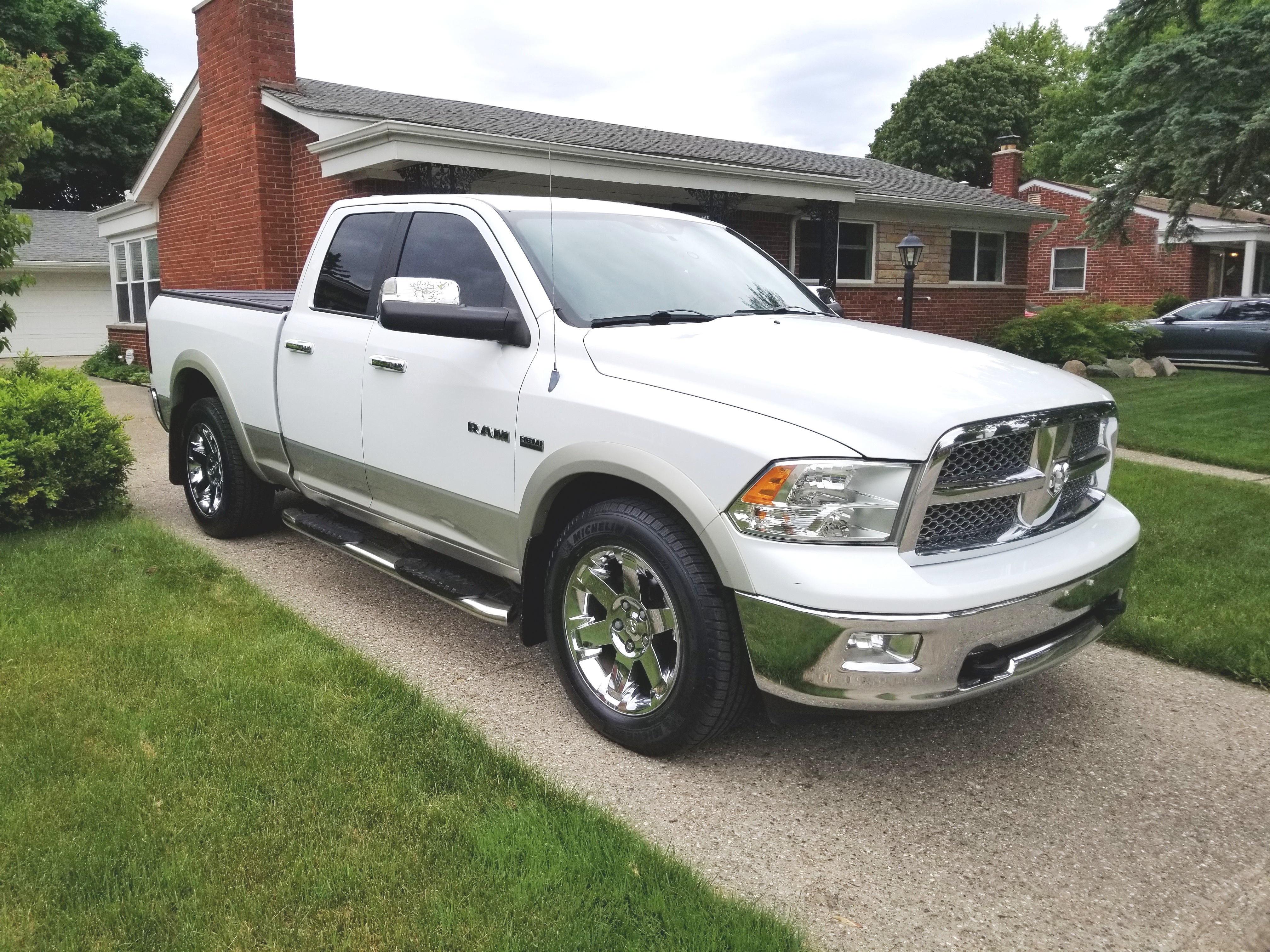 Used 2010 Dodge Ram 1500 Truck Laramie w/ Protection Group AWD/4WD image 21