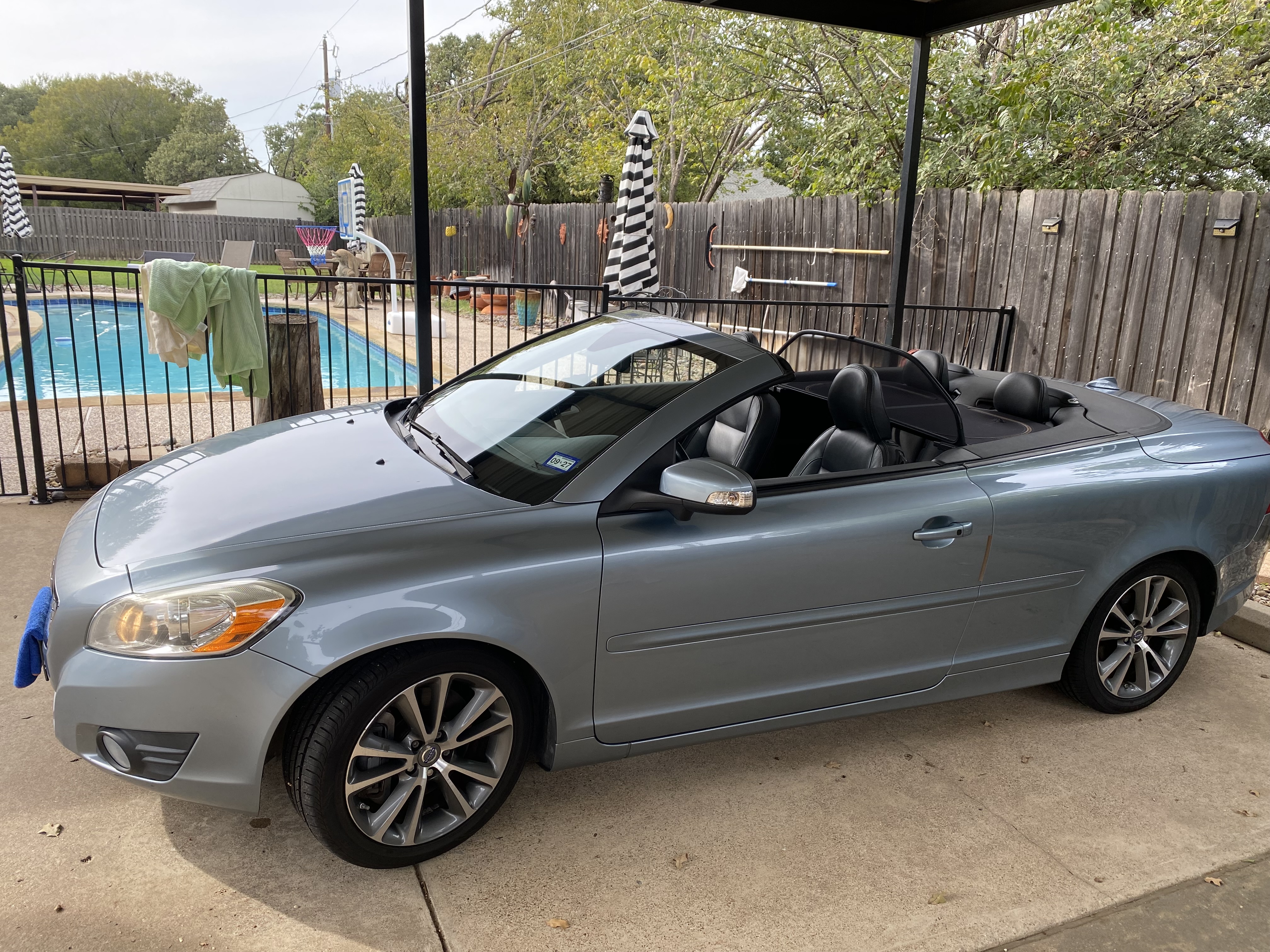 Used 2012 Volvo C70 T5 FWD image 4