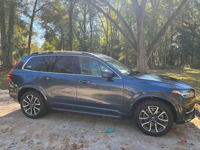 Used 2018 Volvo XC90 T5 Momentum w/ Convenience Package