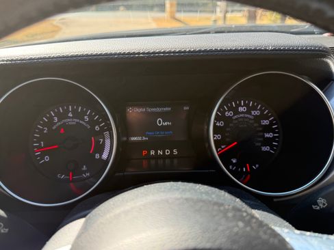 Used 2018 Ford Mustang Premium image 16