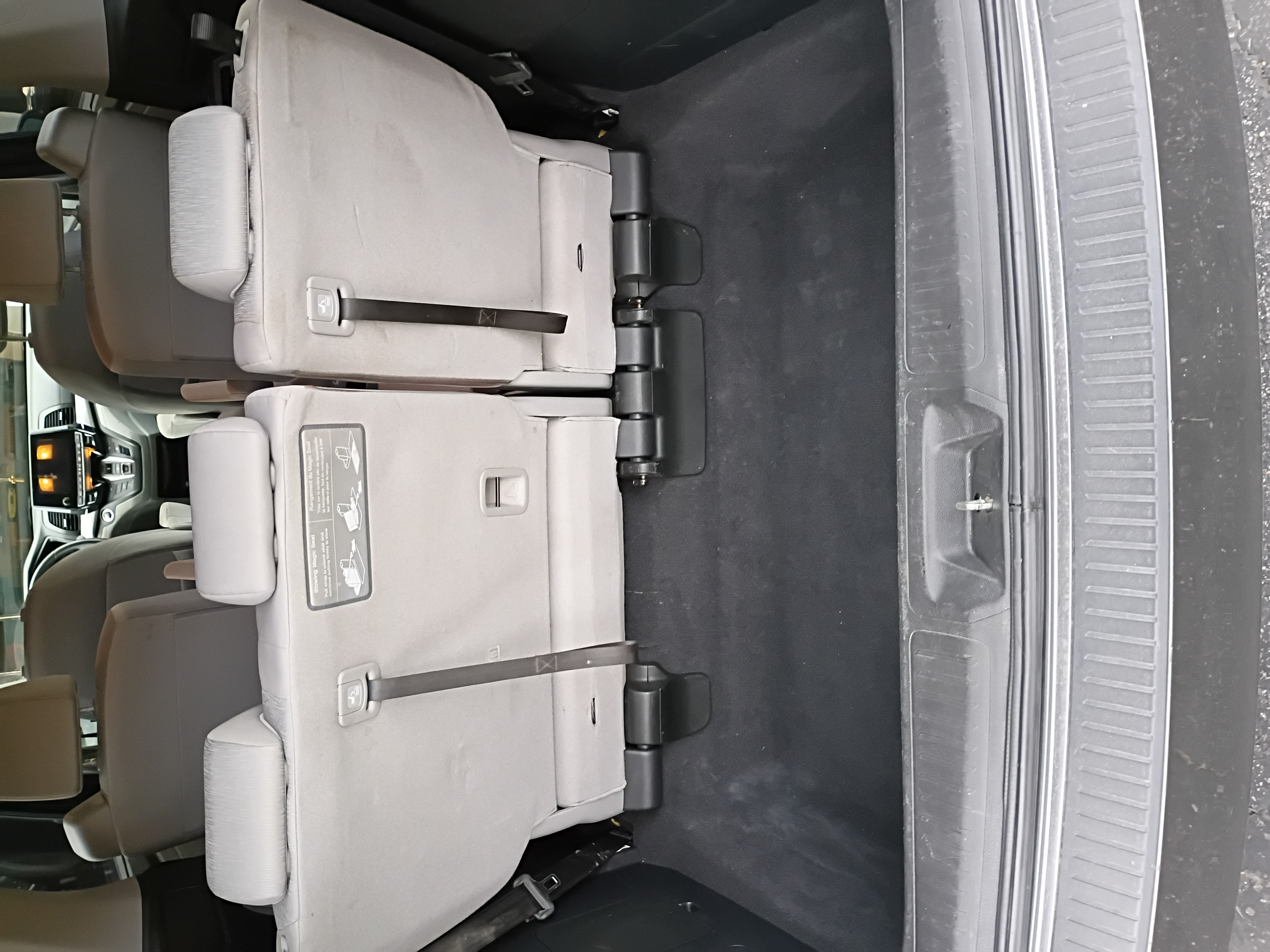 Used 2019 Honda Odyssey EX image 9