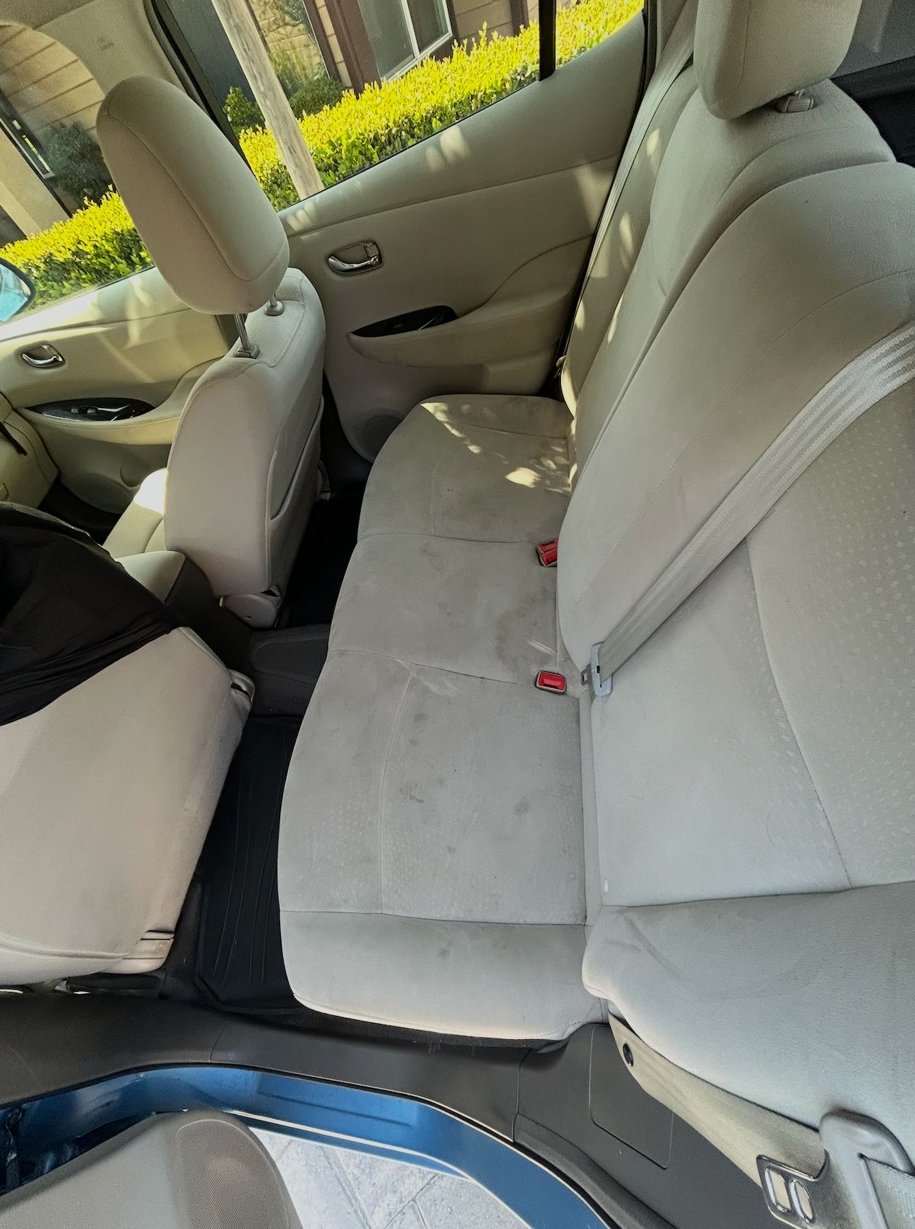 Used 2011 Nissan Leaf SV FWD image 8