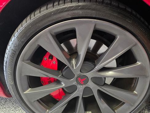 Used 2020 Tesla Model S Long Range Plus image 11