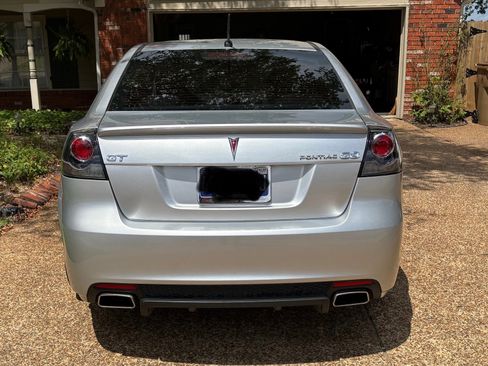 Used 2009 Pontiac G8 GT w/ Premium Package image 6