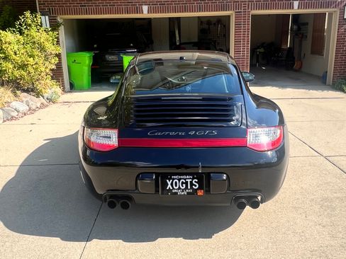 Used 2012 Porsche 911 Coupe image 7