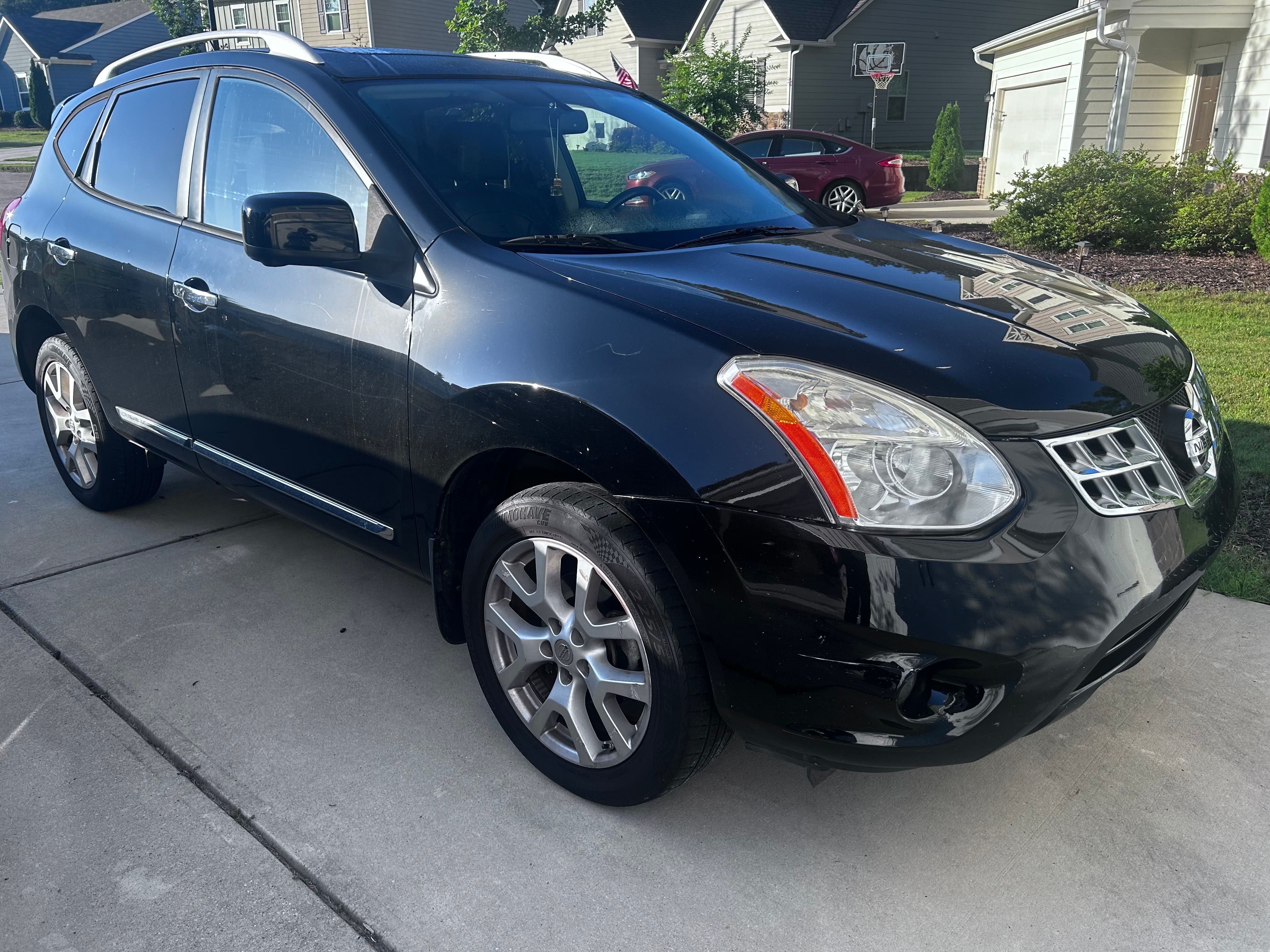 Used 2013 Nissan Rogue SL FWD image 2