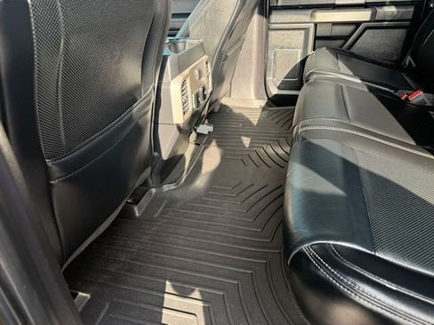 Used 2019 Ford F250 Lariat w/ Lariat Value Package image 11