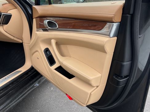 Used 2011 Porsche Panamera Turbo image 15