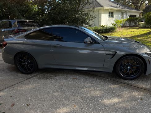 Used 2019 BMW M4 CS w/ Executive Package image 2
