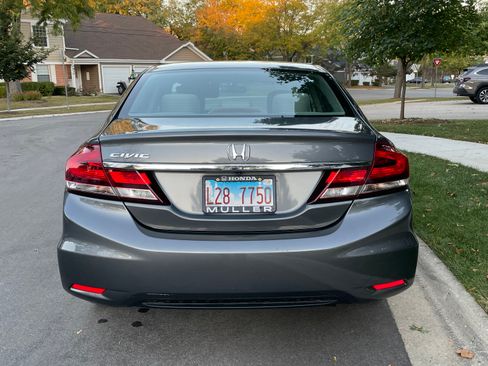 Used 2013 Honda Civic LX image 2