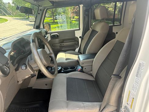 Used 2008 Jeep Wrangler Unlimited X AWD/4WD image 6