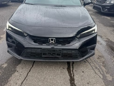 Used 2023 Honda Civic Sport image 2