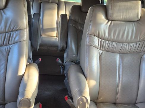Used 2005 Chevrolet Express 2500 Extended w/ Preferred Equipment Group RWD image 4