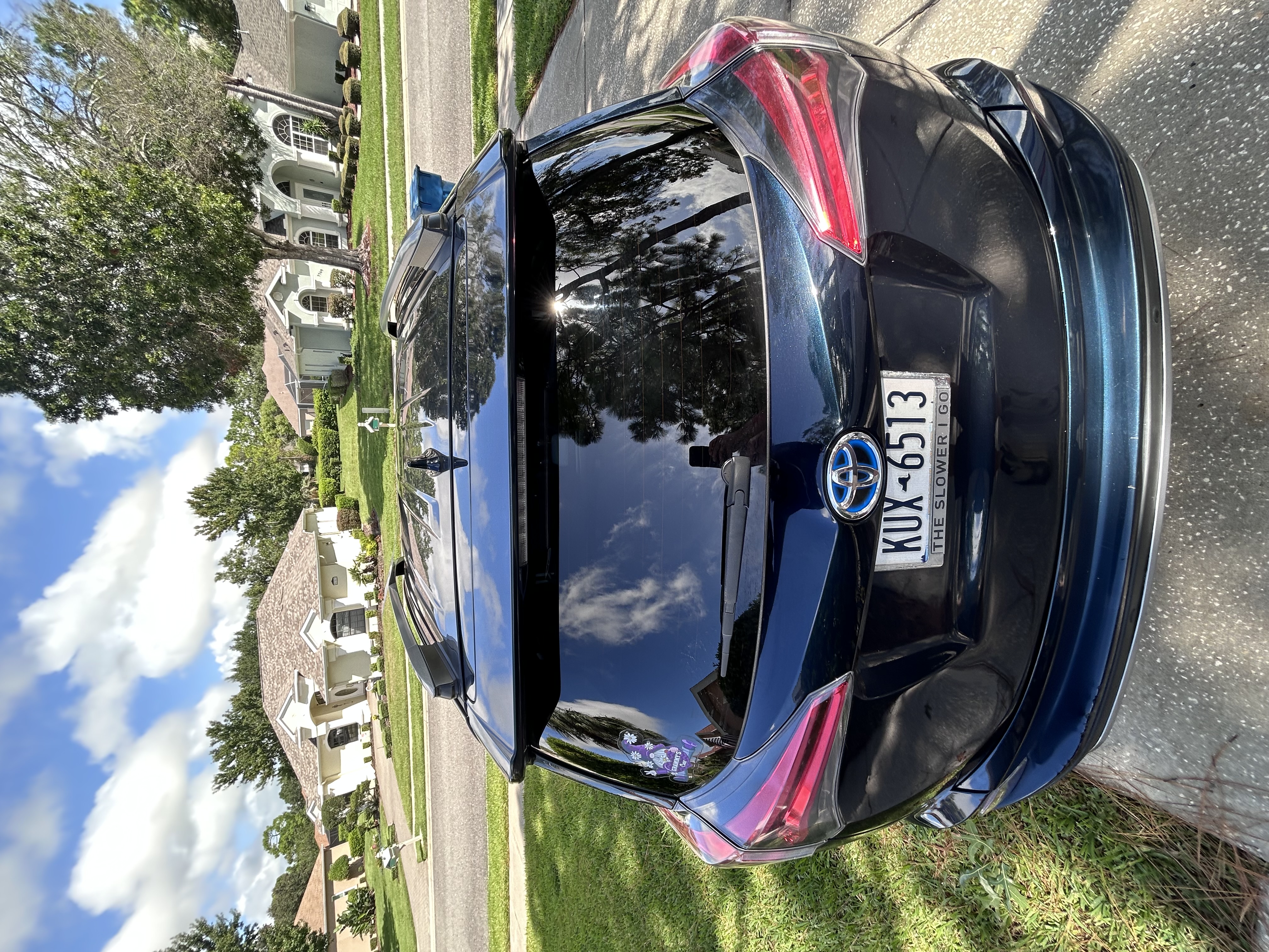 Used 2018 Toyota RAV4 Limited w/ Advanced Technology Package AWD/4WD image 6