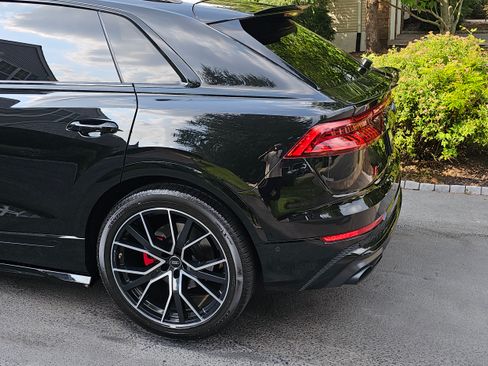 Used 2022 Audi SQ8 Prestige image 6