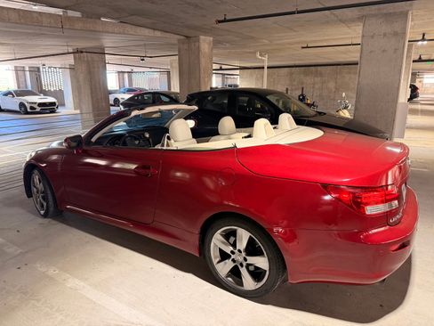 Used 2010 Lexus IS 350C RWD image 8