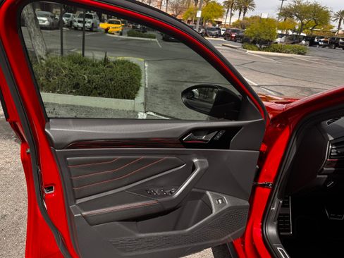 Used 2023 Volkswagen Jetta GLI Autobahn image 6