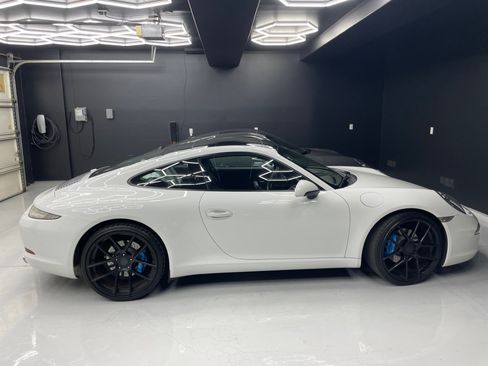 Used 2013 Porsche 911 GT3 RS image 18