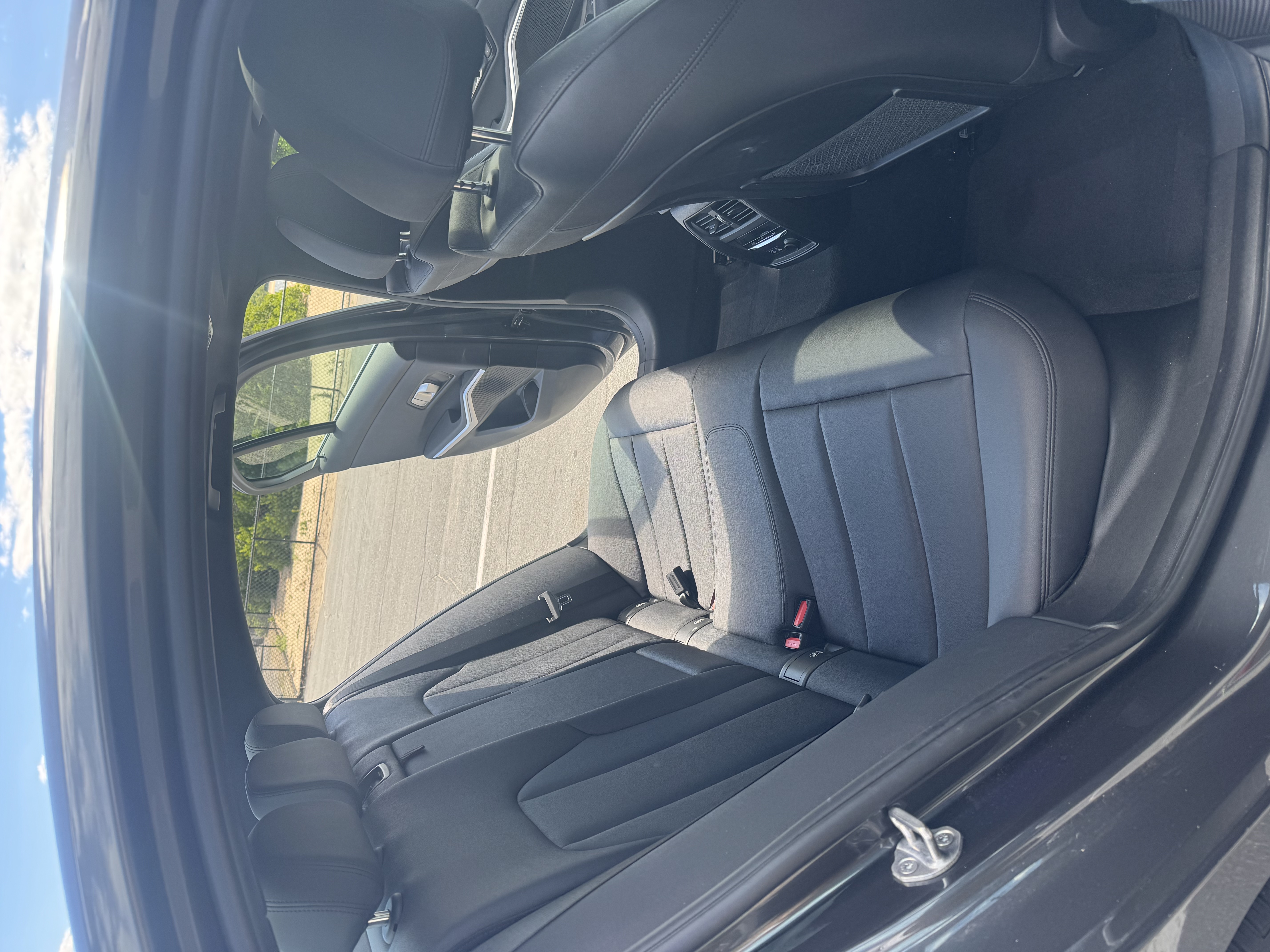 Used 2020 BMW 330i Sedan RWD image 17