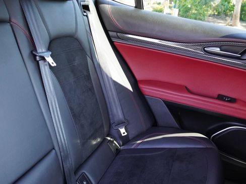 Used 2018 Alfa Romeo Stelvio Quadrifoglio w/ Driver Assist Dynamic Package image 11