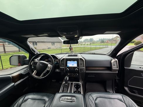 Used 2018 Ford F150 Limited image 9