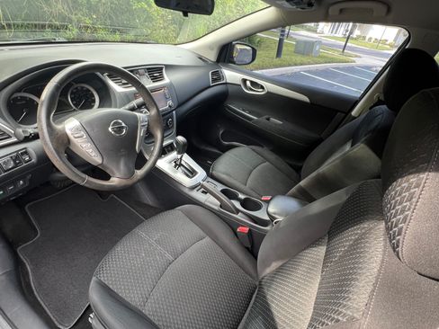 Used 2015 Nissan Sentra SR image 9