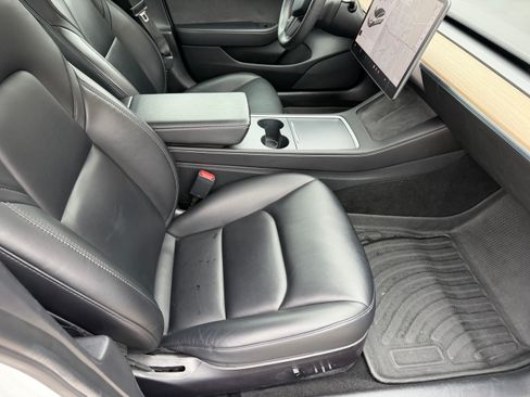 Used 2021 Tesla Model 3 Standard Range Plus image 11