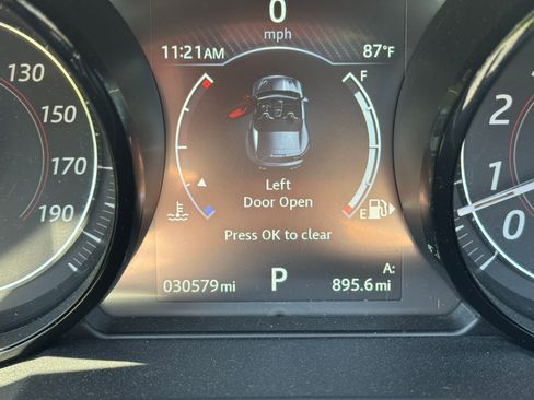 Used 2018 Jaguar F-TYPE 400 Sport AWD/4WD image 13
