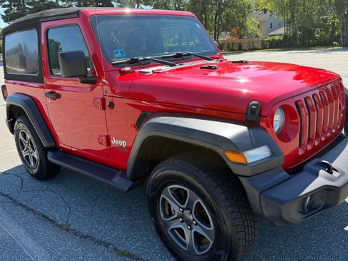 Used 2018 Jeep Wrangler Sport AWD/4WD image 5