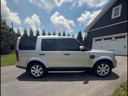 Used 2015 Land Rover LR4 HSE AWD/4WD image 4