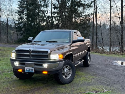 Used 2001 Dodge Ram 2500 Truck 4x4 Quad Cab image 14