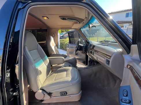 Used 1996 Ford Bronco image 5